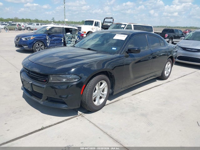 2C3CDXBG4NH145215 Dodge Charger Sxt Rwd