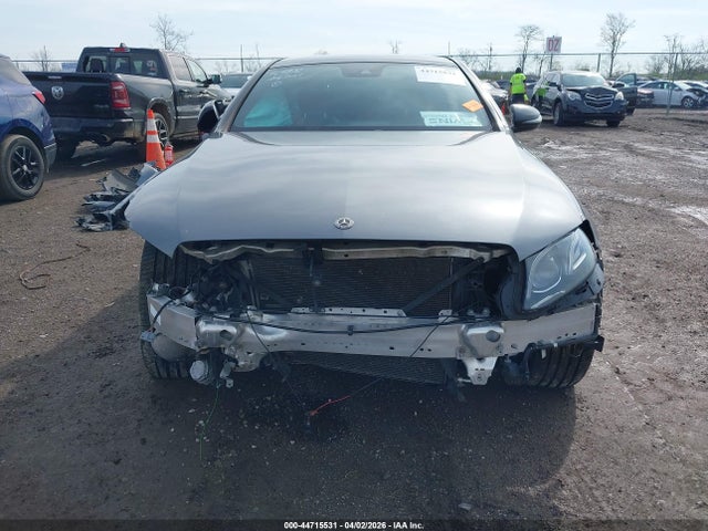 44715531 :رقم المزاد ، WDDZF6EB0JA464832 vin ، 2018 Mercedes-benz Amg E 43 4matic مزاد بيع