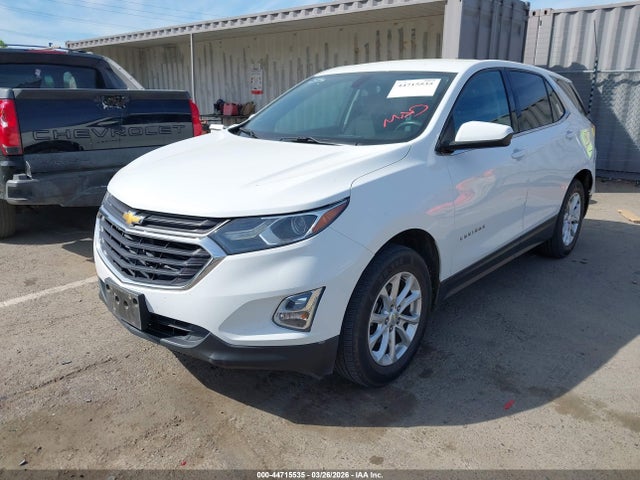 Chevrolet EQUINOX LT 2018 2GNAXSEV7J6188290 Image 2