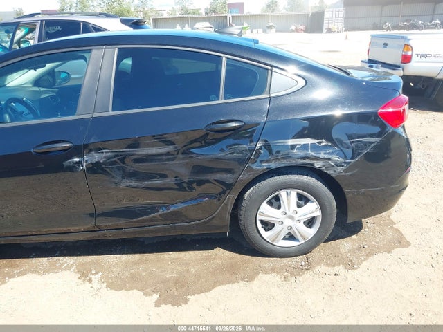 Chevrolet Cruze Ls Auto 2017 1G1BC5SM3H7129567 Image 6
