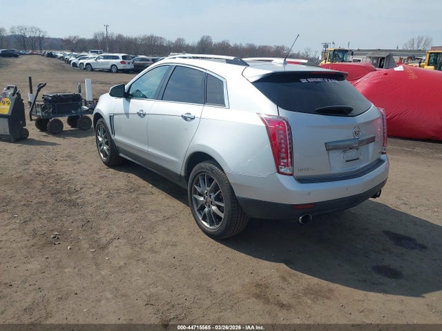 2016 CADILLAC SRX 3GYFNCE32GS554525 Photo 2