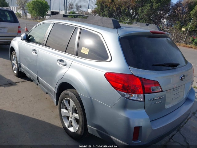 2013 Subaru Outback 2.5i Premium მანქანა იყიდება აუქციონზე, vin: 4S4BRBCC6D3322500, აუქციონის ნომერი: 44715617