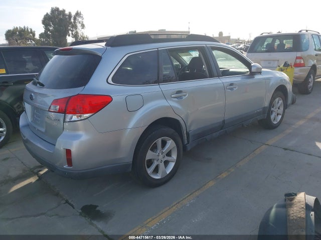 2013 Subaru Outback 2.5i Premium მანქანა იყიდება აუქციონზე, vin: 4S4BRBCC6D3322500, აუქციონის ნომერი: 44715617