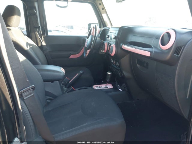 2016 JEEP WRANGLER UNLIMITED 1C4BJWDG9GL119755 Photo 4