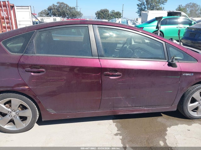 44715662 :رقم المزاد ، JTDKN3DU4D5610372 vin ، 2013 Toyota Prius Three Se مزاد بيع