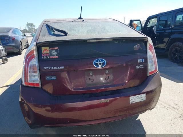 44715662 :رقم المزاد ، JTDKN3DU4D5610372 vin ، 2013 Toyota Prius Three Se مزاد بيع