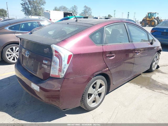 44715662 :رقم المزاد ، JTDKN3DU4D5610372 vin ، 2013 Toyota Prius Three Se مزاد بيع