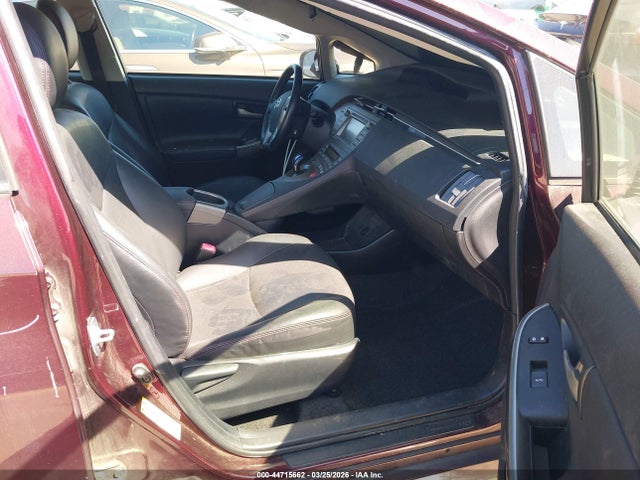 44715662 :رقم المزاد ، JTDKN3DU4D5610372 vin ، 2013 Toyota Prius Three Se مزاد بيع