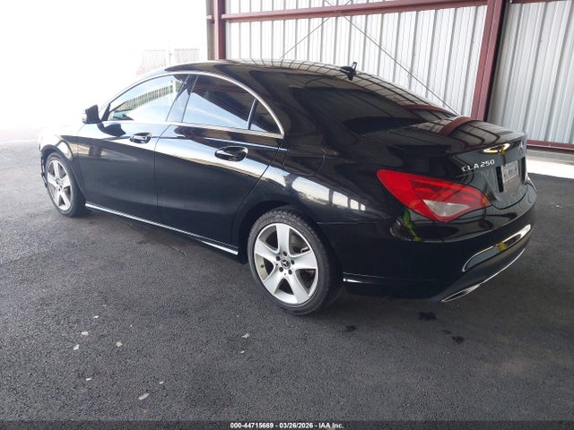 2018 MERCEDES-BENZ CLA 250 WDDSJ4EB6JN595518 Photo 2