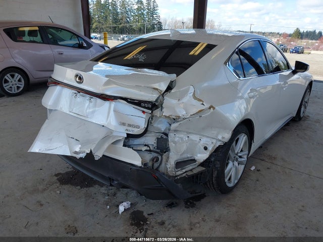 2021 LEXUS IS 300 JTHC81F21M5046609 Photo 5
