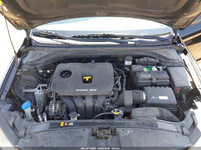KMHD84LF7HU164492 Hyundai ELANTRA SE