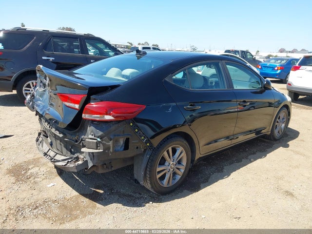 KMHD84LF7HU164492 Hyundai ELANTRA SE