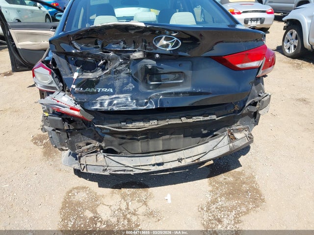 KMHD84LF7HU164492 Hyundai ELANTRA SE