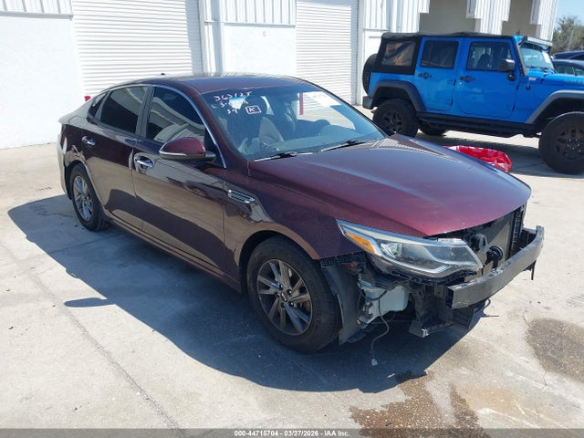 Auction sale of the 2019 Kia Optima Lx, vin: 5XXGT4L36KG282830, lot number: 44715704