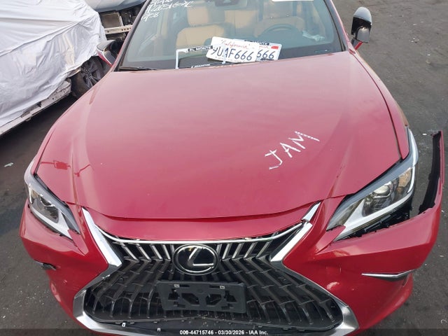 58ADA1C1XSU066127 Lexus ES 300H