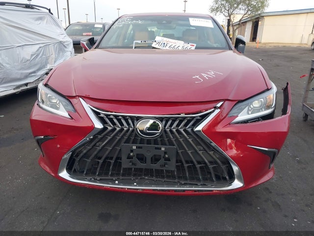 58ADA1C1XSU066127 Lexus ES 300H