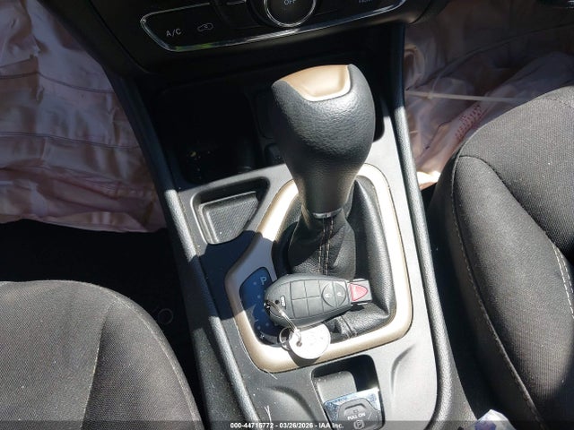 1C4PJLCX9JD606333 Jeep Cherokee Latitude Tech Connect Fwd