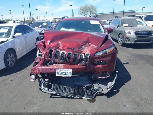 1C4PJLCX9JD606333 Jeep Cherokee Latitude Tech Connect Fwd