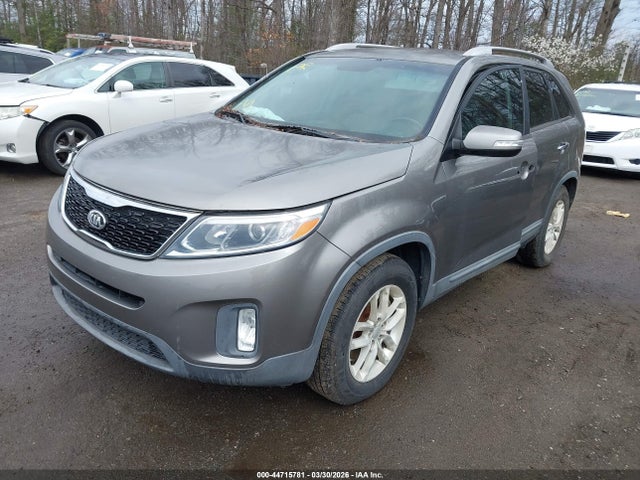 2015 KIA SORENTO 5XYKT4A77FG592213 Photo 1