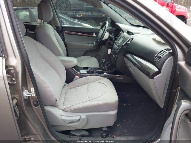 2015 KIA SORENTO 5XYKT4A77FG592213 Photo 4