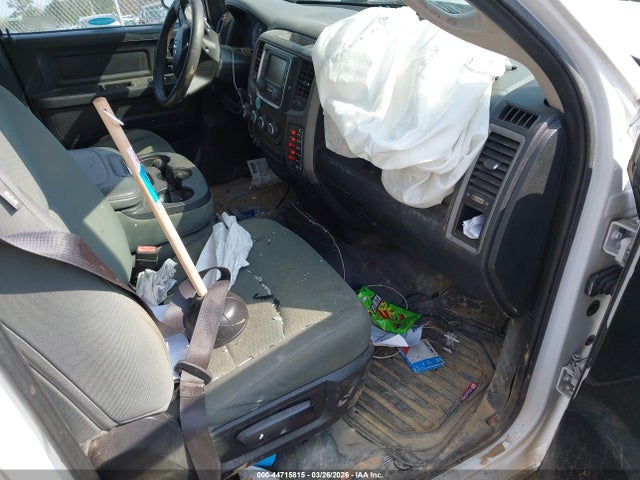 2015 RAM 1500 1C6RR7FT2FS710299 Photo 4