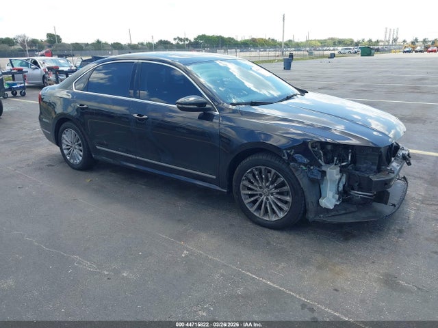 2017 Volkswagen Passat 1.8t Se მანქანა იყიდება აუქციონზე, vin: 1VWBT7A37HC033487, აუქციონის ნომერი: 44715822