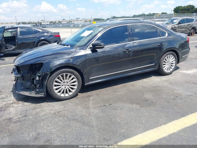2017 Volkswagen Passat 1.8t Se მანქანა იყიდება აუქციონზე, vin: 1VWBT7A37HC033487, აუქციონის ნომერი: 44715822