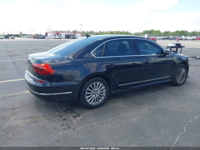 2017 Volkswagen Passat 1.8t Se მანქანა იყიდება აუქციონზე, vin: 1VWBT7A37HC033487, აუქციონის ნომერი: 44715822