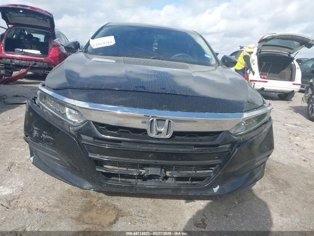 44715823 :رقم المزاد ، 1HGCV1F11KA147513 vin ، 2019 Honda Accord Lx مزاد بيع