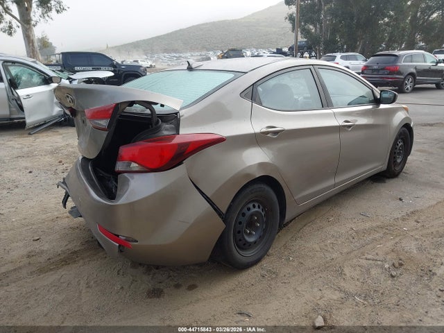 5NPDH4AEXGH695127 Hyundai ELANTRA SE