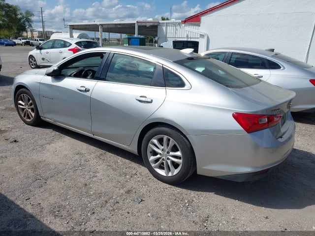 2018 CHEVROLET MALIBU 1G1ZD5ST0JF151606 Photo 2