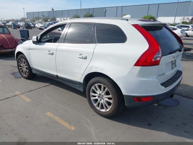 Aukcja sprzedaży 2010 Volvo Xc60 T6/t6 R-design, vin: YV4992DZ0A2063135, numer aukcji: 44715886
