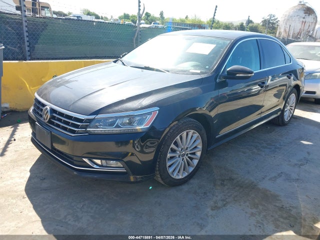 2016 Volkswagen Passat 1.8t Se მანქანა იყიდება აუქციონზე, vin: 1VWBS7A30GC063139, აუქციონის ნომერი: 44715891