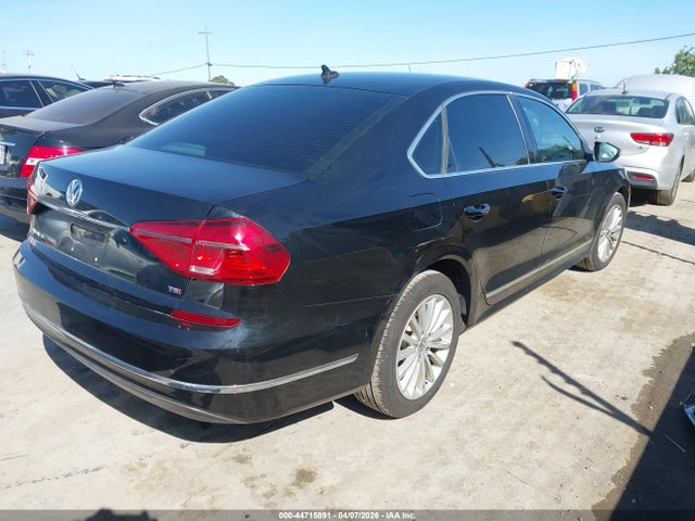 2016 Volkswagen Passat 1.8t Se მანქანა იყიდება აუქციონზე, vin: 1VWBS7A30GC063139, აუქციონის ნომერი: 44715891