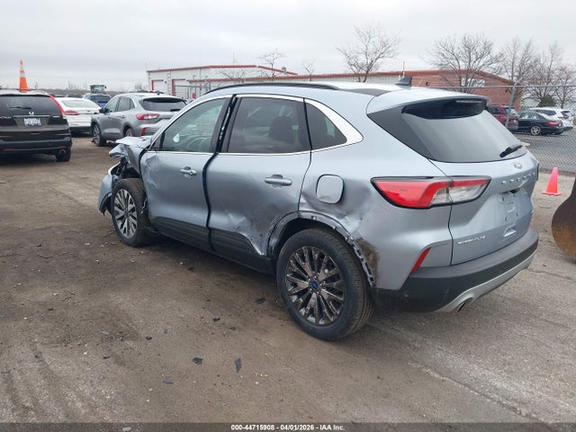 44715908 :رقم المزاد ، 1FMCU9DZ1NUB22313 vin ، 2022 Ford Escape Titanium Hybrid مزاد بيع