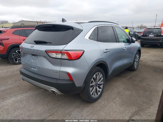 44715908 :رقم المزاد ، 1FMCU9DZ1NUB22313 vin ، 2022 Ford Escape Titanium Hybrid مزاد بيع