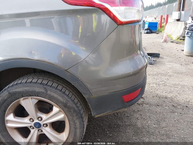 1FMCU9GX1EUD30900 Ford ESCAPE SE