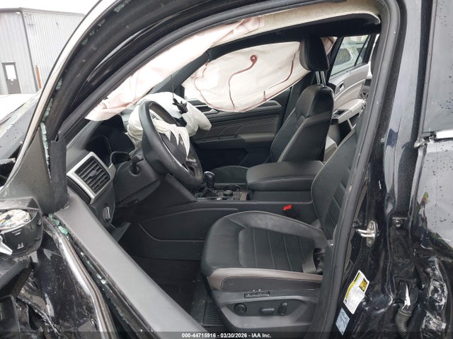 44715916 :رقم المزاد ، 1V2TE2CA0MC226184 vin ، 2021 Volkswagen Atlas Cross Sport 3.6l V6 Sel Premium مزاد بيع
