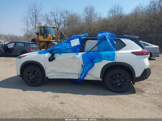 JN8BT3BB0PW213722 Nissan Rogue Sv Intelligent Awd