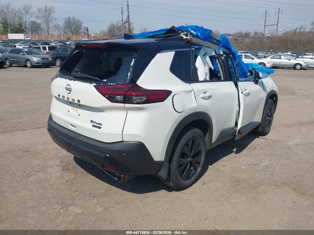 JN8BT3BB0PW213722 Nissan Rogue Sv Intelligent Awd