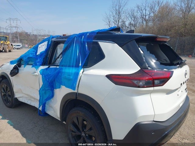 JN8BT3BB0PW213722 Nissan Rogue Sv Intelligent Awd