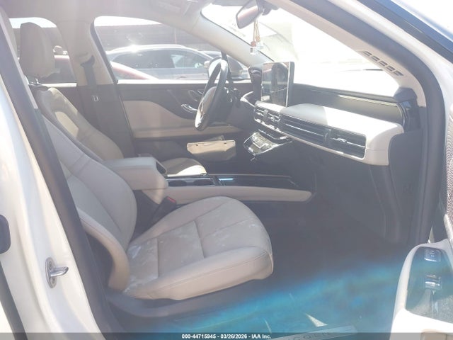 Продажа на аукционе авто 2025 Lincoln Corsair Grand Touring, vin: 5LMTJ5DZXSUL13299, номер лота: 44715945