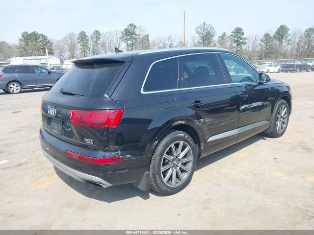 2017 AUDI Q7 WA1LAAF70HD057138 Photo 3