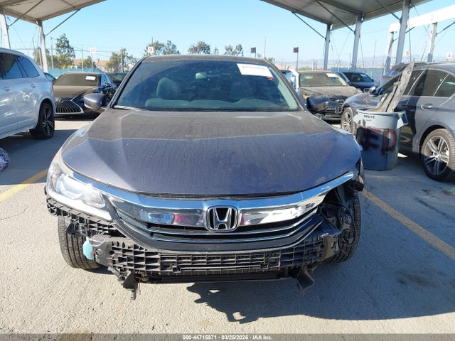 Honda ACCORD LX 2017 1HGCR2F32HA249343 Image 13