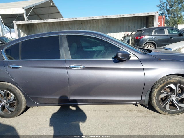 Honda ACCORD LX 2017 1HGCR2F32HA249343 Image 14