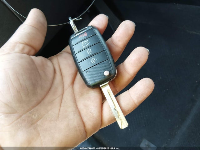 2016 Kia Sorento 2.4l Lx მანქანა იყიდება აუქციონზე, vin: 5XYPG4A33GG078965, აუქციონის ნომერი: 44716009