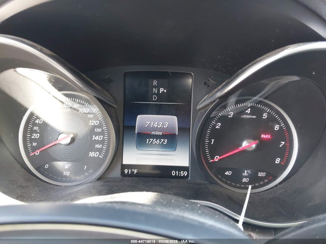 2016 Mercedes-benz C 300 4matic მანქანა იყიდება აუქციონზე, vin: 55SWF4KB9GU138404, აუქციონის ნომერი: 44716016
