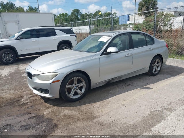 2013 BMW 320I WBA3C3C56DF981495 Photo 1