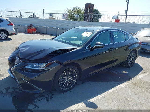 2023 Lexus Es 300h მანქანა იყიდება აუქციონზე, vin: 58ADA1C1XPU033443, აუქციონის ნომერი: 44716042