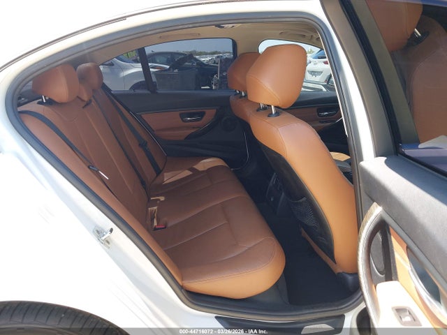 44716072 :رقم المزاد ، WBA3A5C56CF347510 vin ، 2012 Bmw 328i مزاد بيع